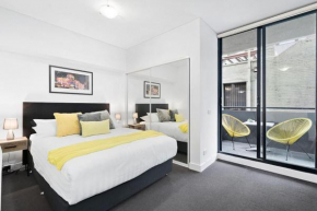 'Studio Elizabeth' A Central Balcony Retreat